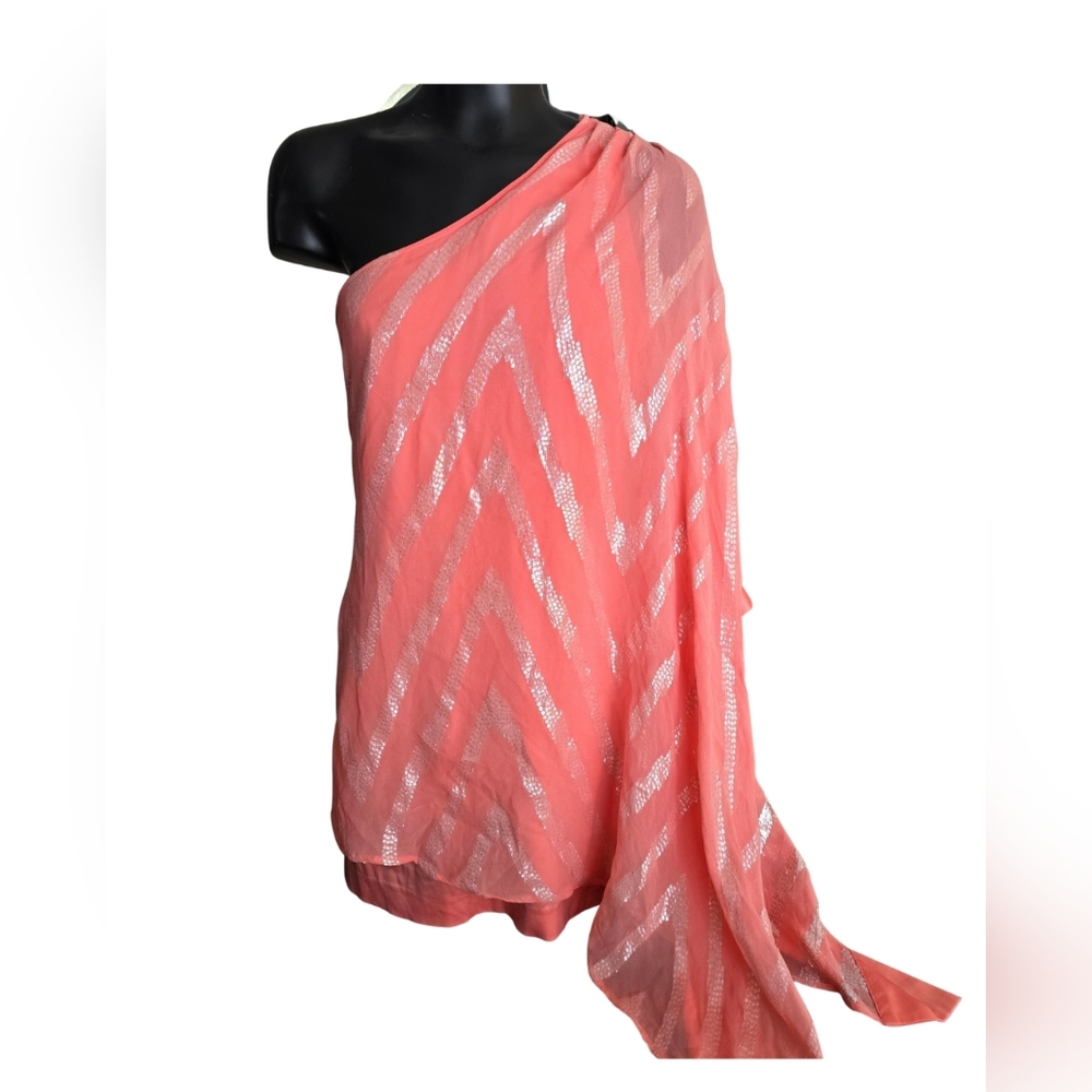 Guess by Marciano Flowy One Shoulder Dress. Size XS. Guc